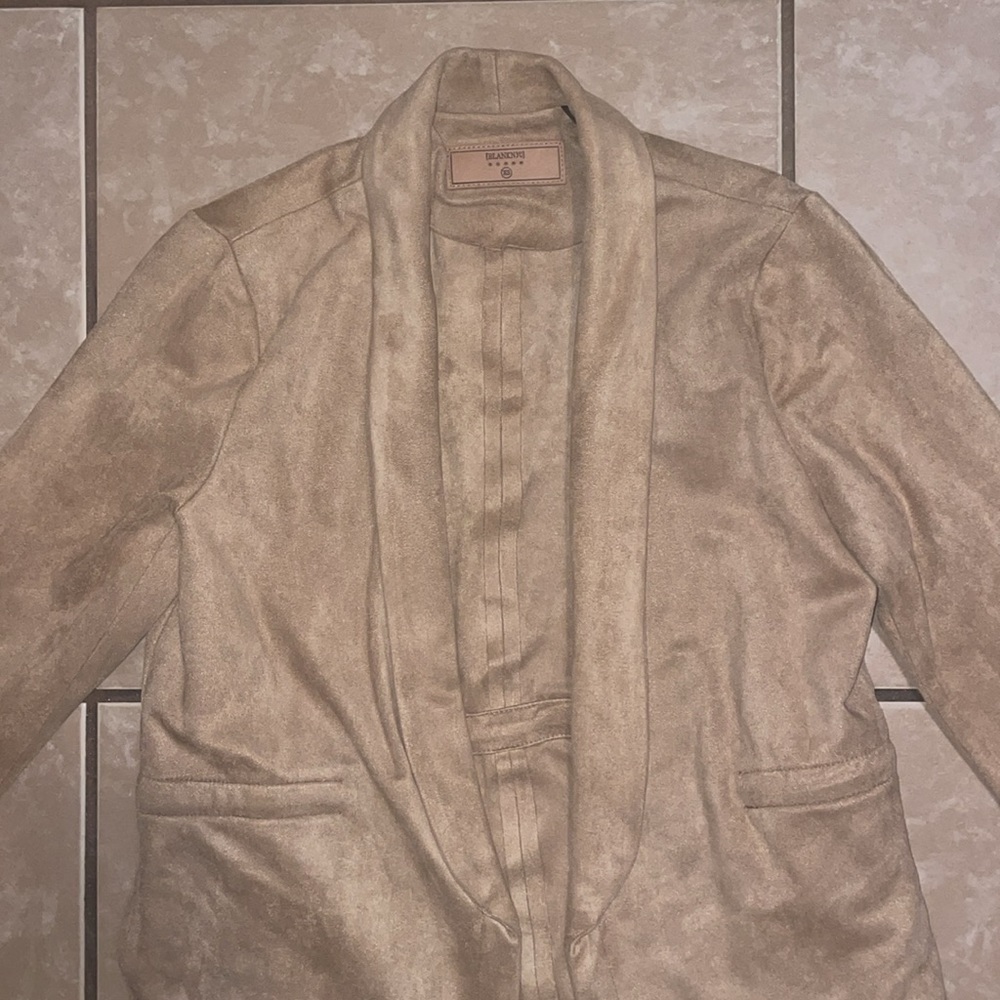 BLANKNYX Faux Suede Blazer in Camel, XS